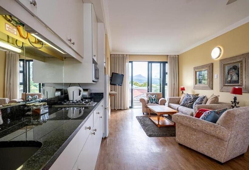 17onwellington Suites