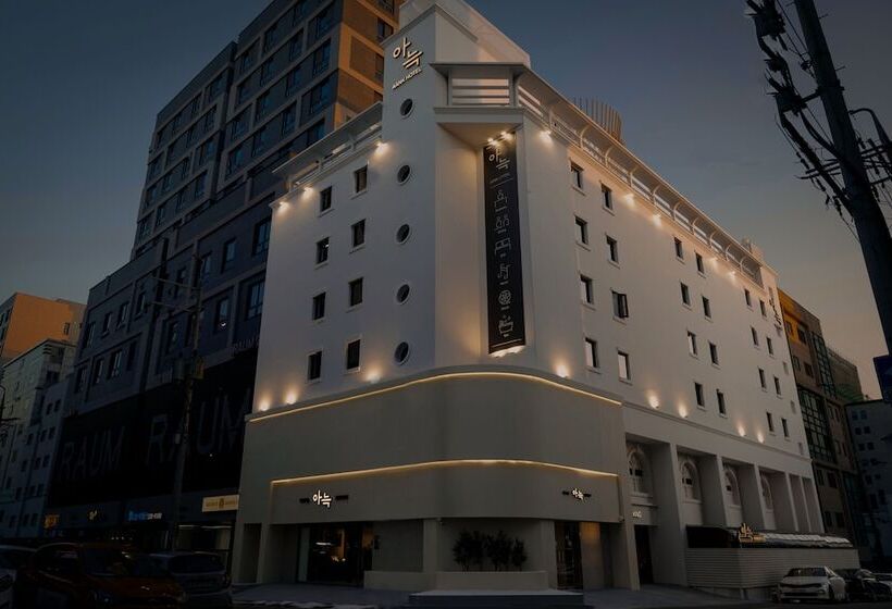 Aank Hotel Suwon