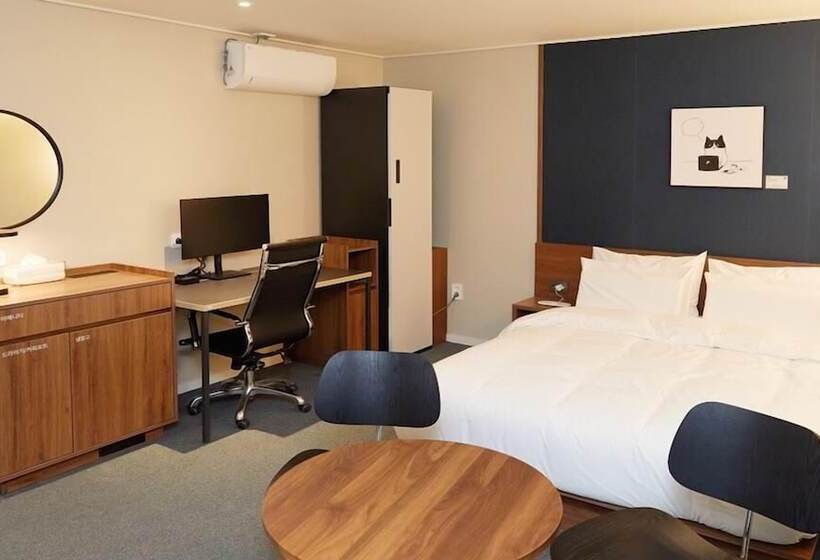 Aank Hotel Suwon
