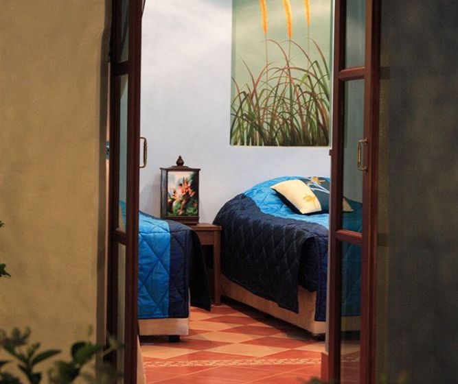 Baan Montra Beach Resort