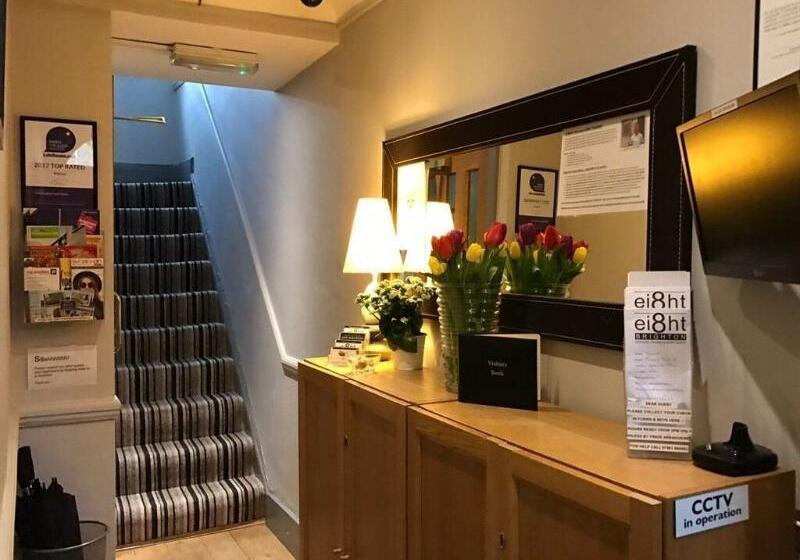 Ei8ht Brighton Guest Accommodation