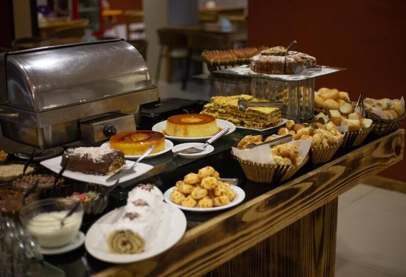 Emirates Hotel & Suites