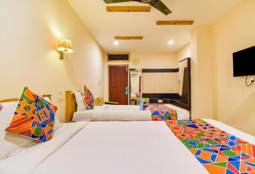 Fabhotel Kinera Comforts Railway Station