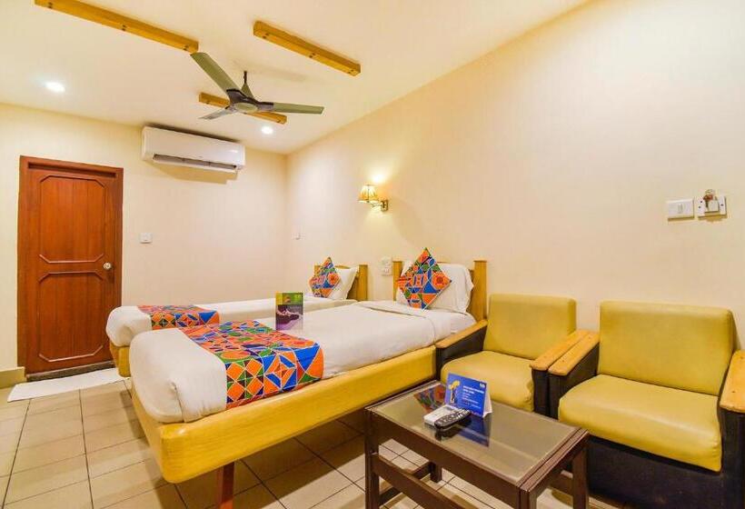 Fabhotel Kinera Comforts Railway Station