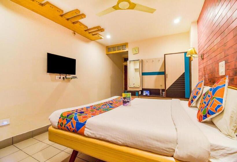 Fabhotel Kinera Comforts Railway Station