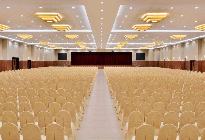 Four Points By Sheraton Mahabalipuram Resort & Convention Center