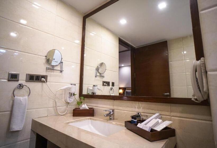 Отель The Alcor