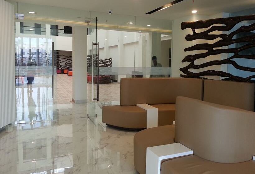 酒店 Ambar Sarovar Portico