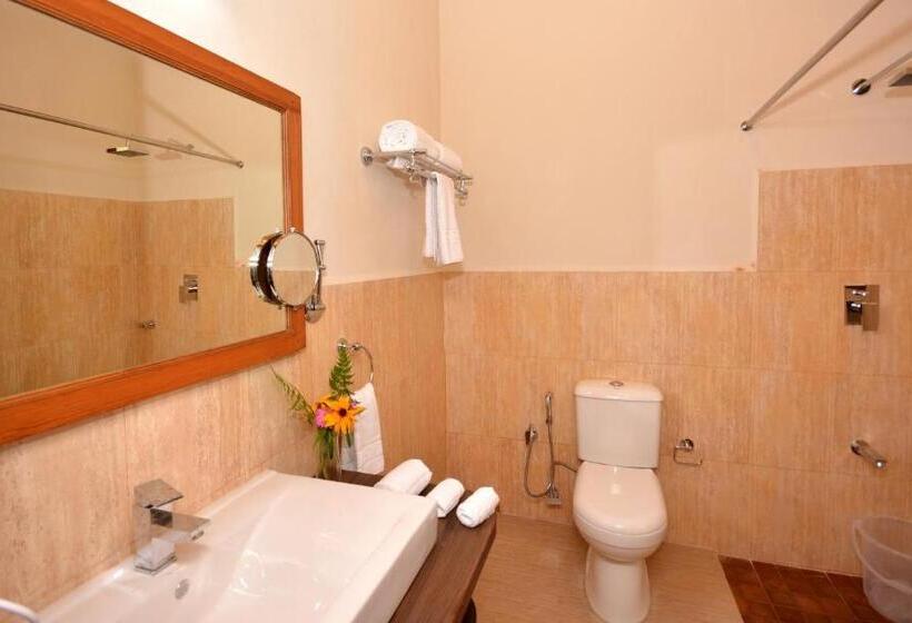 בית מלון כפרי Blusalzz Escapade Anant Rasa