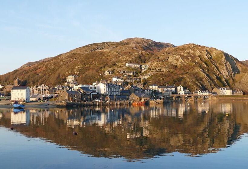 Отель Bae Abermaw Boutique B&b