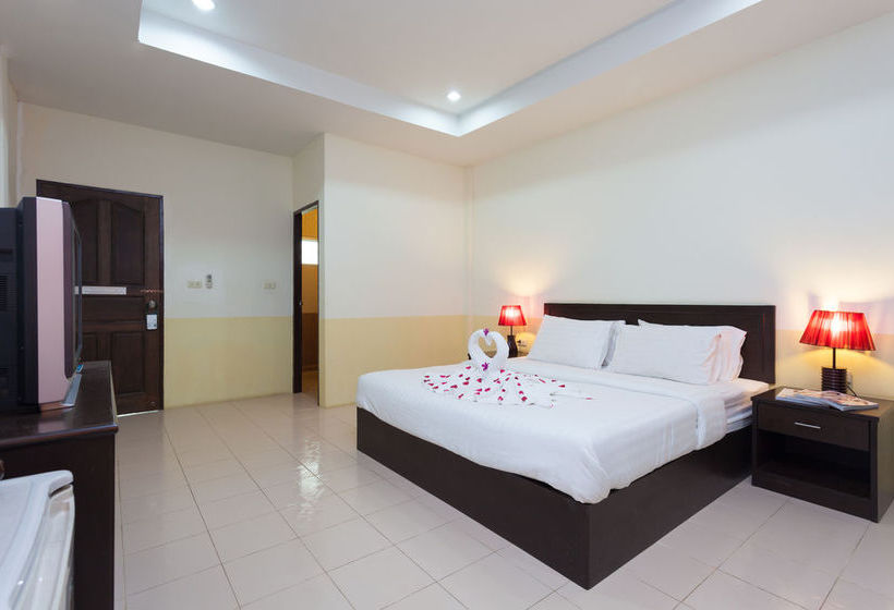 Отель Bangtao Kanita House