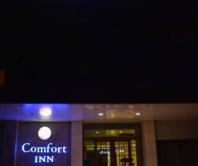 ホテル Comfort Inn Prince