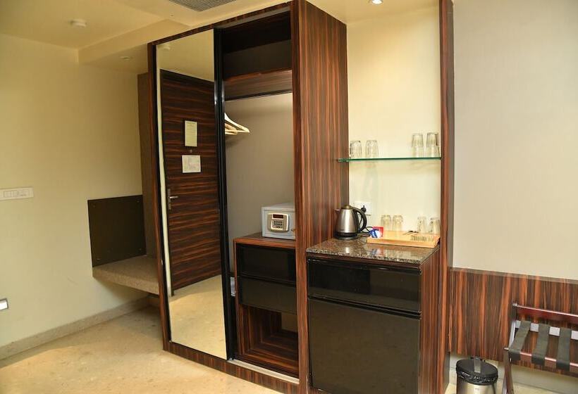 ホテル Comfort Inn Prince