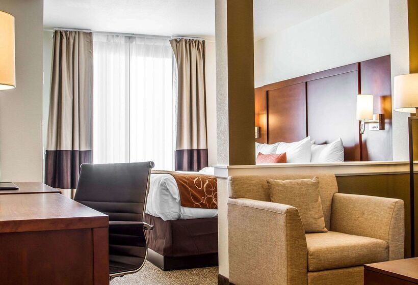 فندق Comfort Suites Woodland  Sacramento Airport