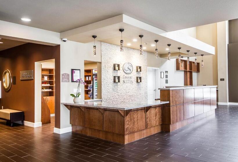 فندق Comfort Suites Woodland  Sacramento Airport