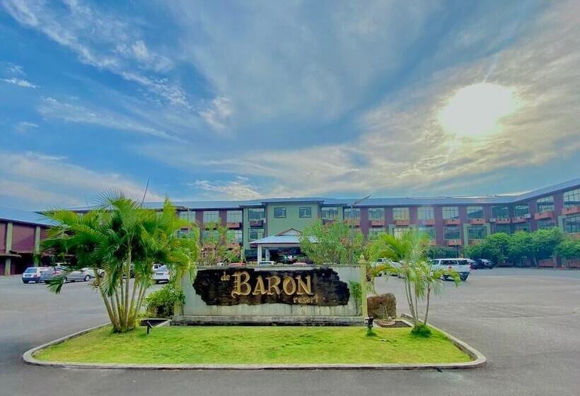 هتل De Baron Resort