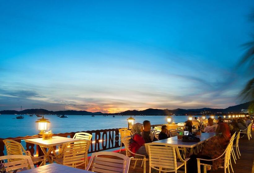 هتل De Baron Resort