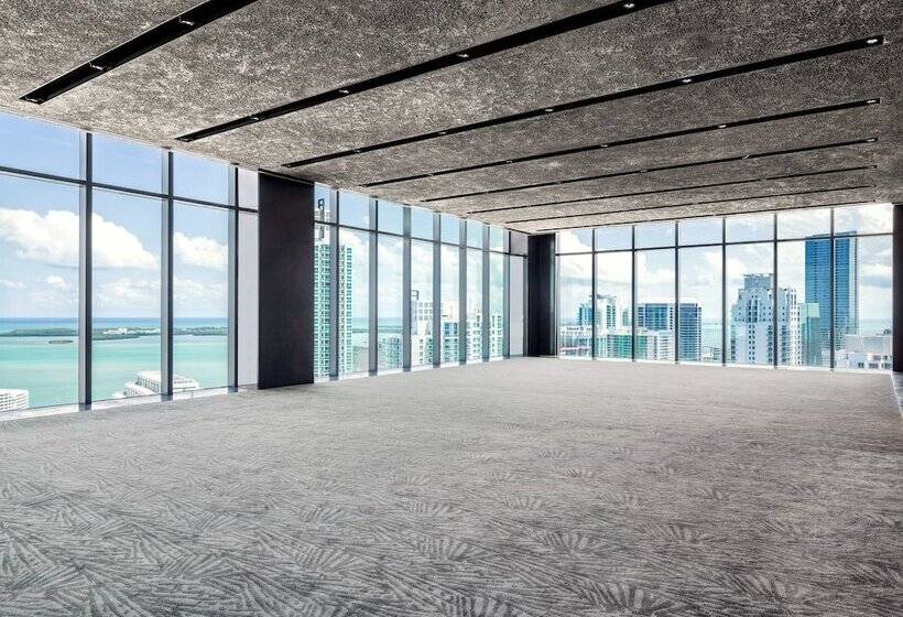 בית מלון כפרי East Miami