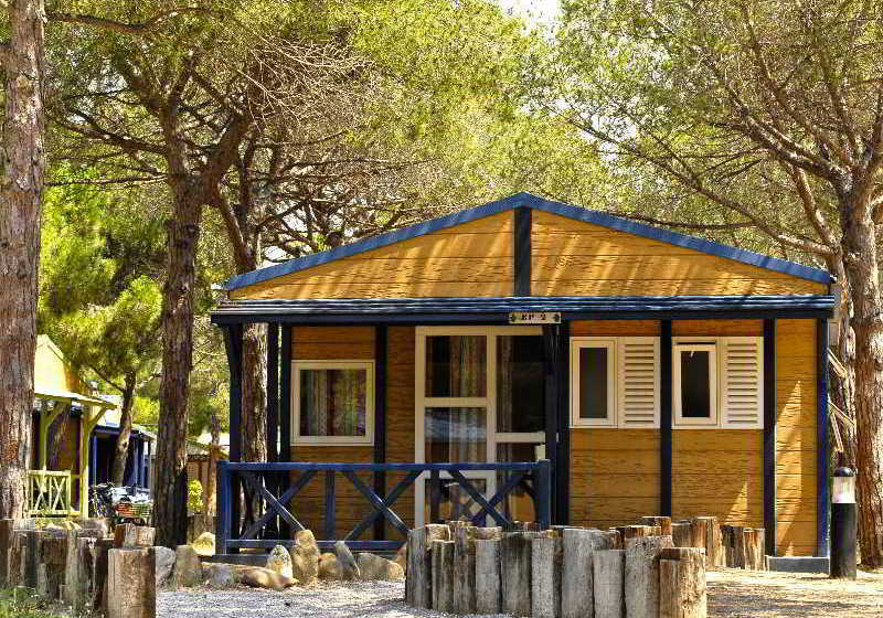 Отель El Garrofer Camp