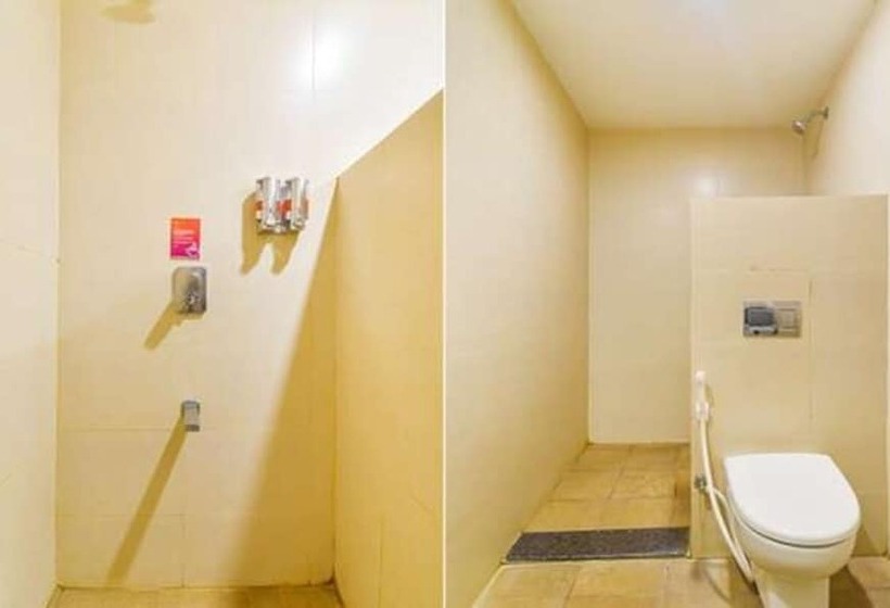 Fabhotel Kinera Comforts Railway Station