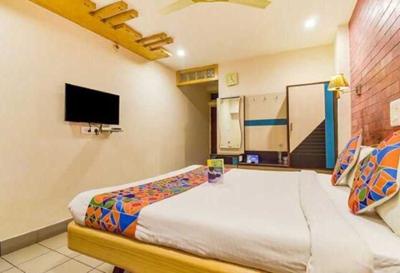 Fabhotel Kinera Comforts Railway Station