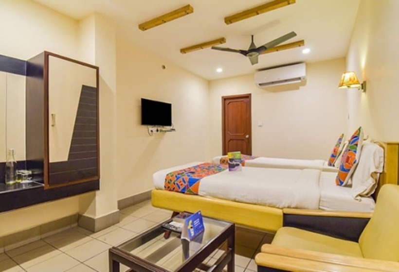 Fabhotel Kinera Comforts Railway Station