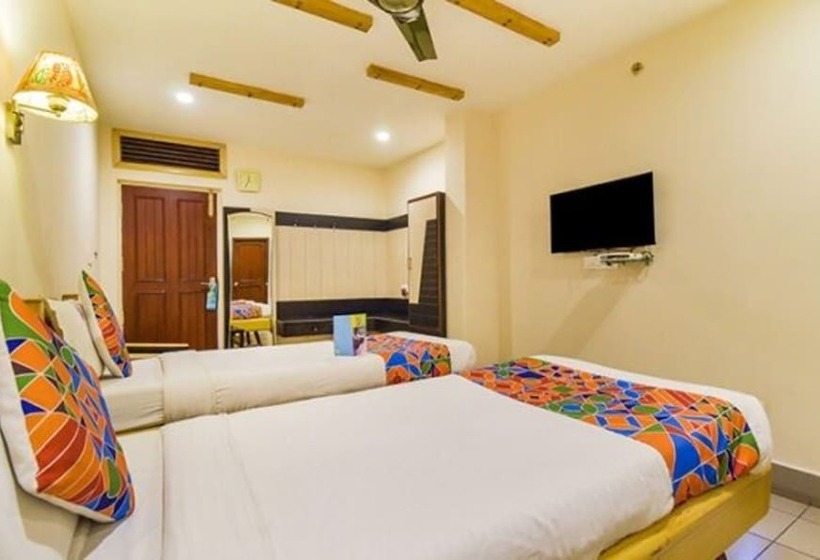 Fabhotel Kinera Comforts Railway Station