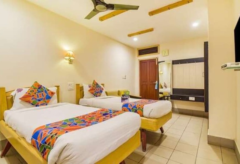 Fabhotel Kinera Comforts Railway Station