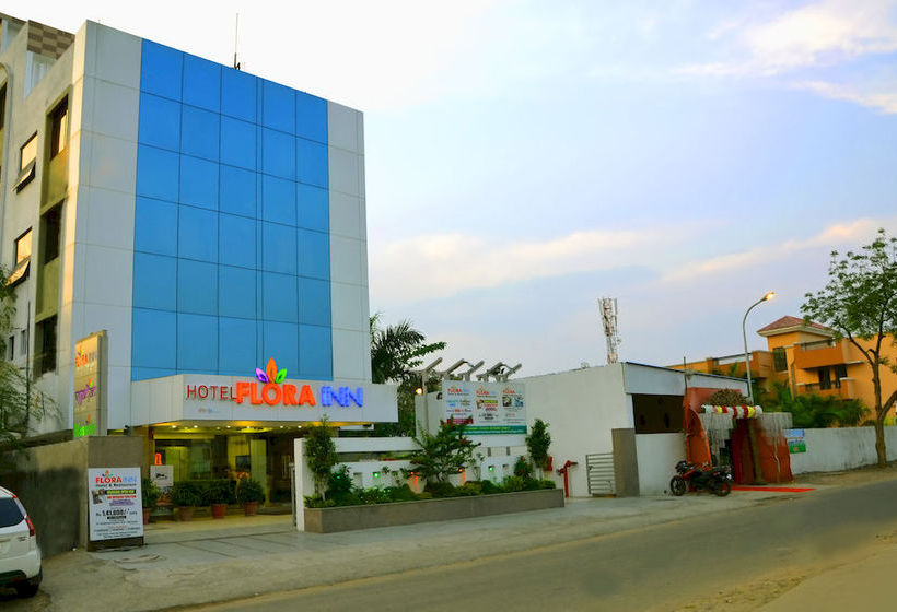 هتل Flora Inn