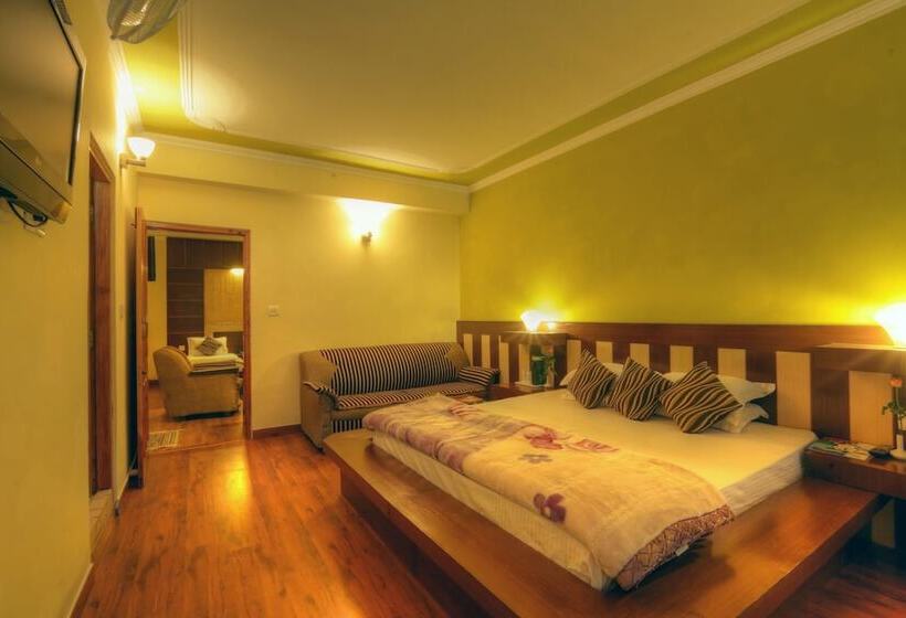 فندق Glacier Resort