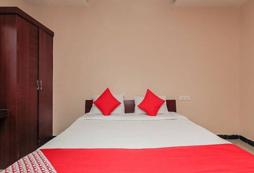 هتل Collection O Regal Near Iskon Temple , Abids