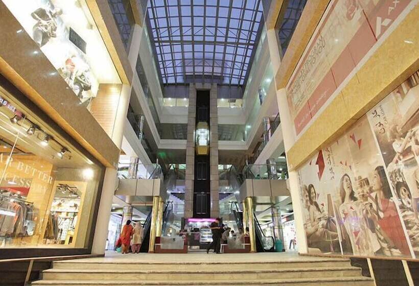 ホテル Grand Mumtaz Towers