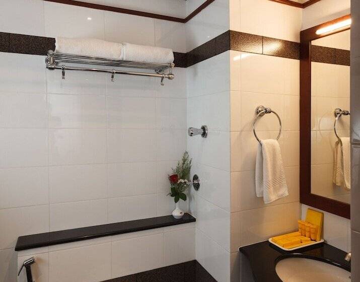 Keys Select By Lemon Tree Hotels, Malabar Gate, Kozhikode