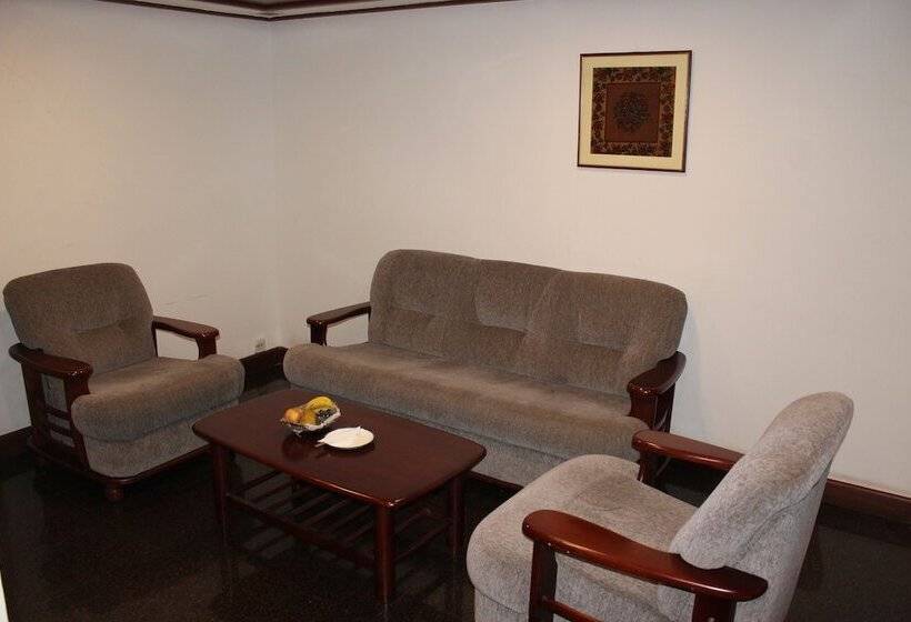 Keys Select By Lemon Tree Hotels, Malabar Gate, Kozhikode