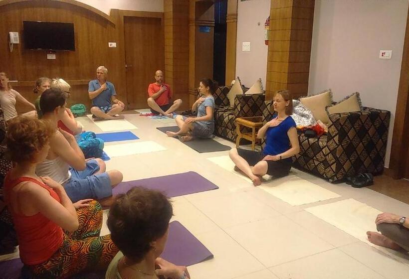 בית מלון כפרי Krishna Ji