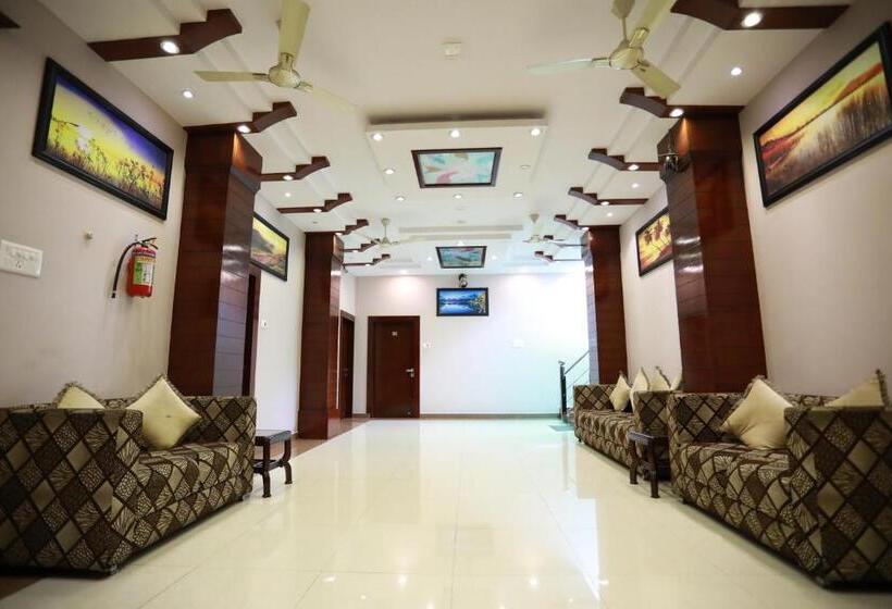 בית מלון כפרי Krishna Ji