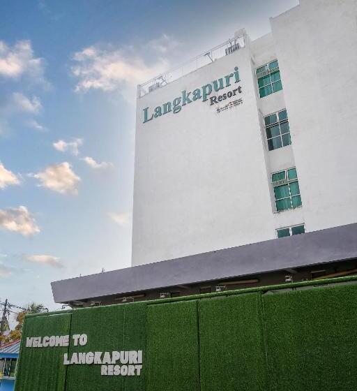 Отель Langkapuri Resort Langkawi