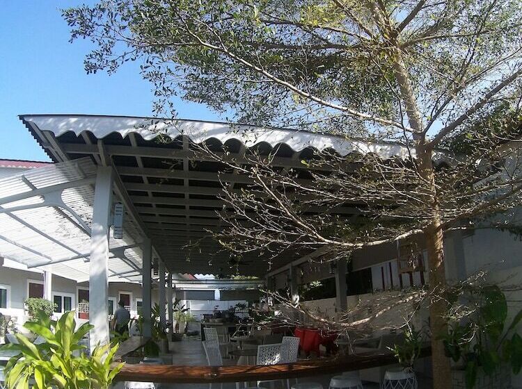 هتل Langkawi Chantique