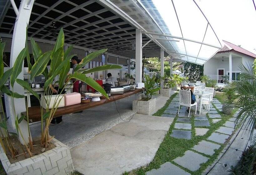 هتل Langkawi Chantique