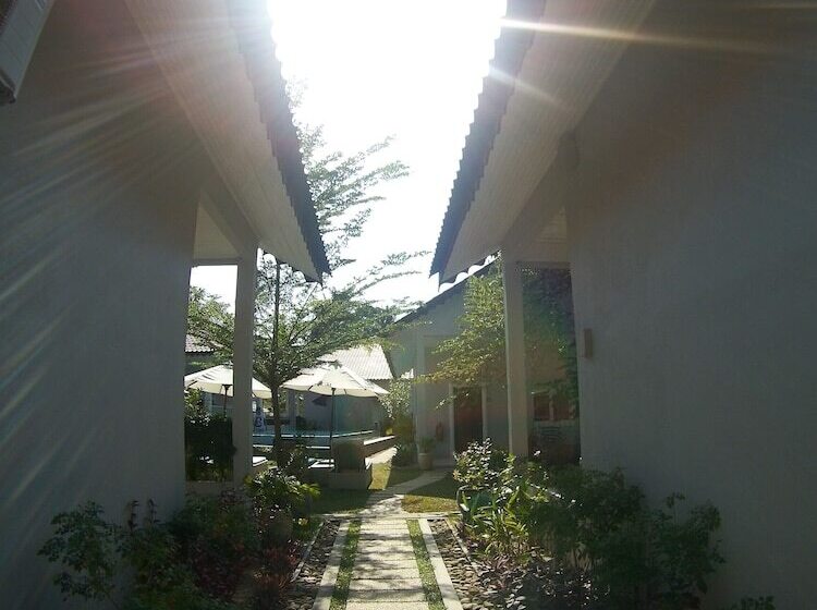 هتل Langkawi Chantique