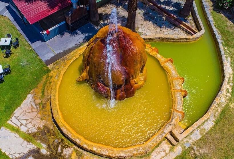 هتل Larina Thermal Resort & Spa