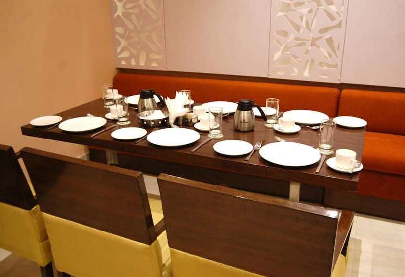 호텔 Le Roi Raipur At Raipur Railway Station