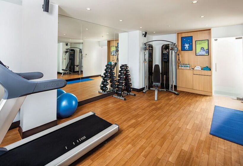 Lemon Tree Hotel, Vadodara