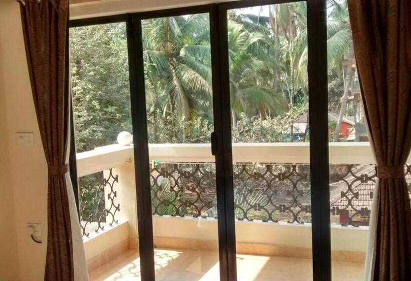 Отель Ocean Crest