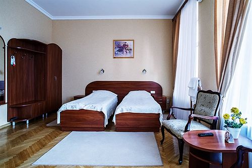 فندق Oktyabrskaya