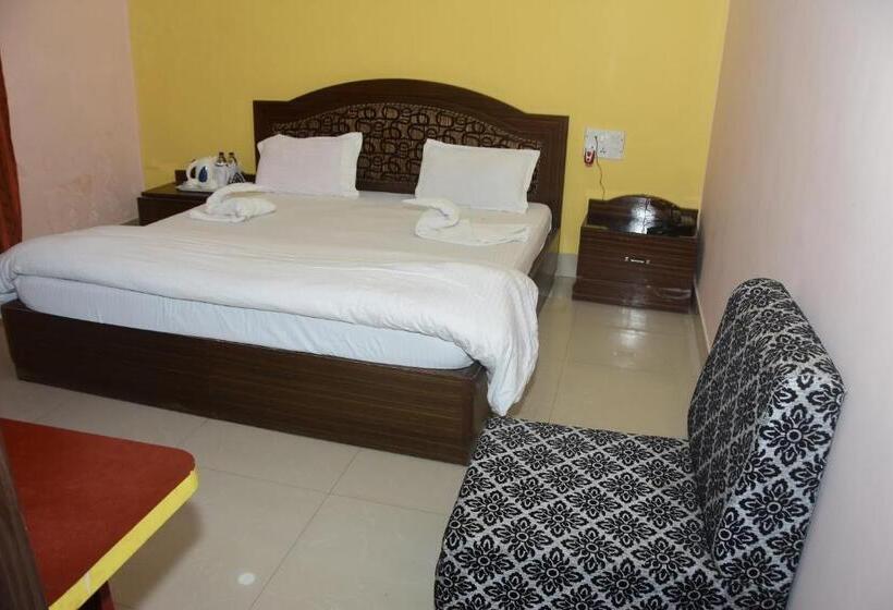 酒店 Om International