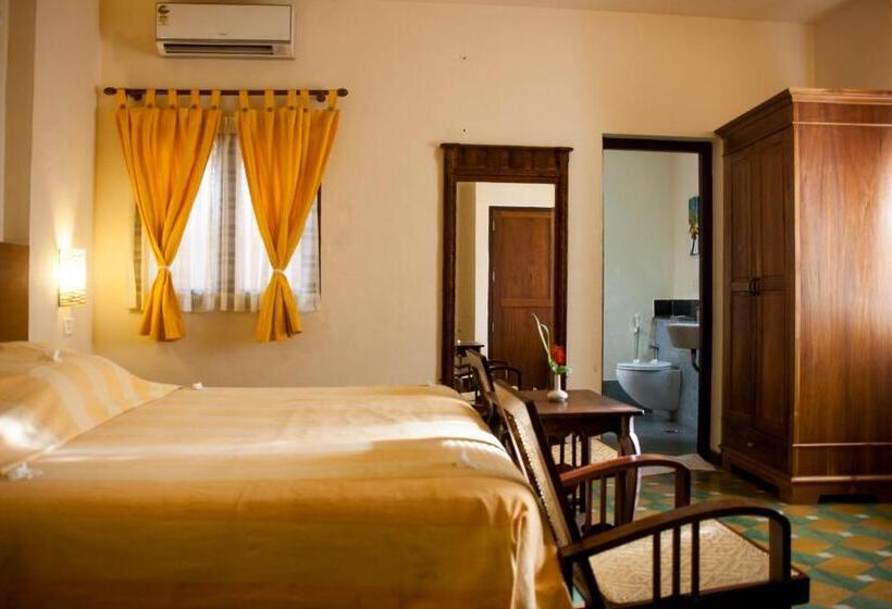 호텔 Over The Hill