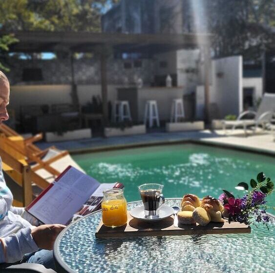 هتل Posada El Capullo