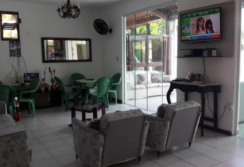 فندق Pousada Planeta Guarajuba