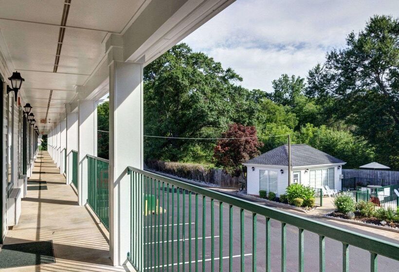 فندق Quality Inn Hartwell